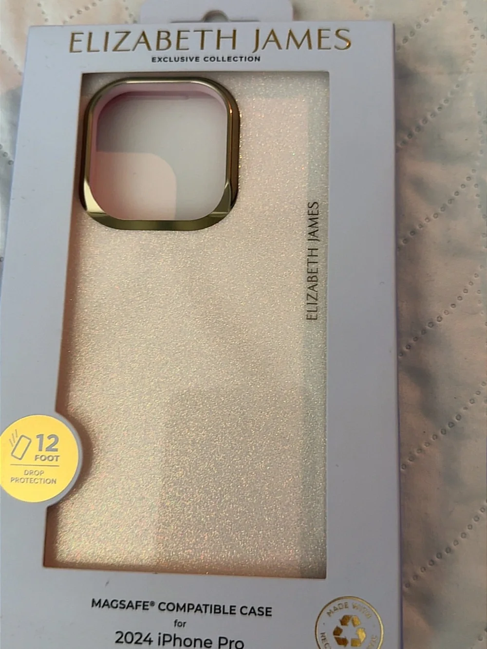 Elizabeth and James Iridescent Glitter White MagSafe Case